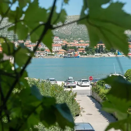 Studio Apartman Duje Trogir Exterior photo